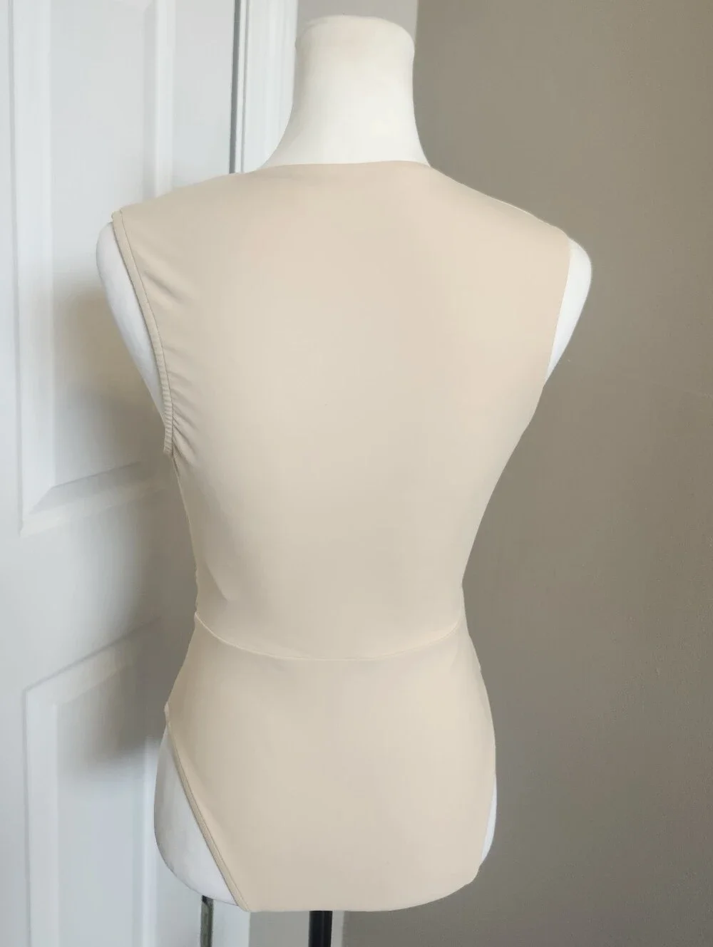 Sports Illustrated Swim Cream Tan 1 Piece Swimsuit, Ruching & Belt, S